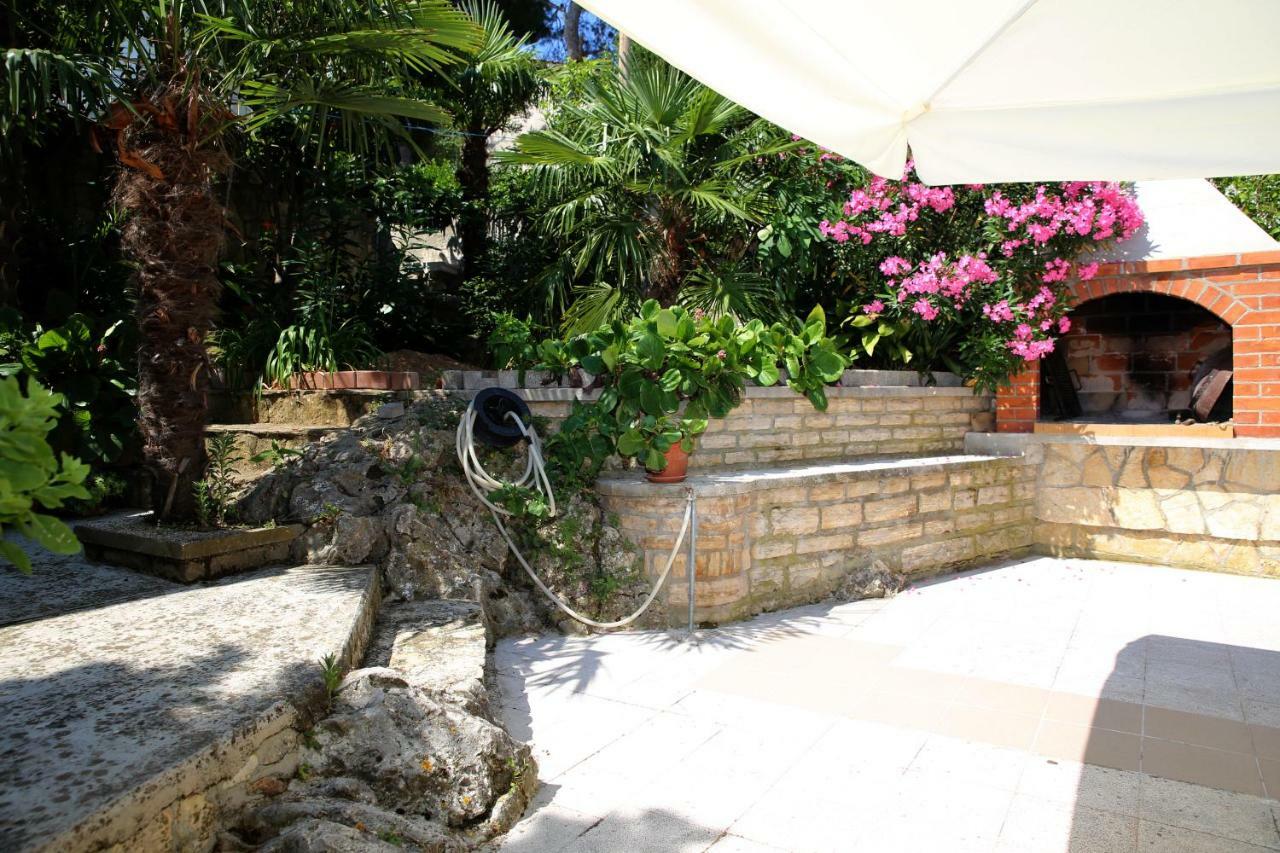 Seaside Apartment Tisno Exterior foto